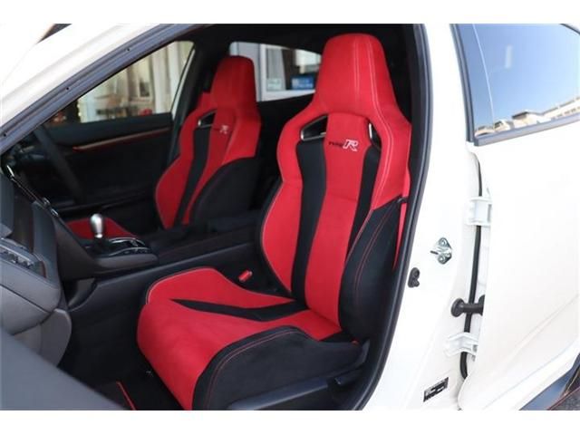 HONDA CIVIC HATCHBACK 2020 Image 31