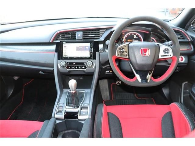 HONDA CIVIC HATCHBACK 2020 Image 31