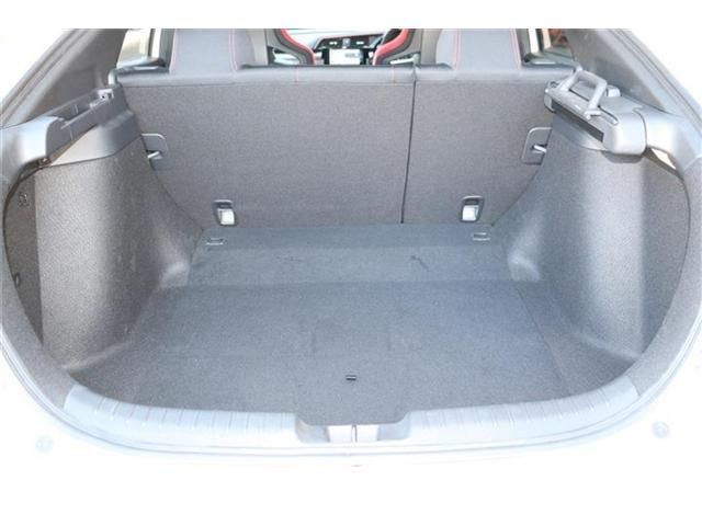 HONDA CIVIC HATCHBACK 2020 Image 31