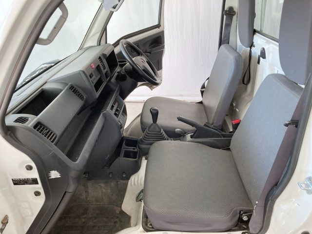 DAIHATSU HIJET TRUCK 4WD 2014 Image 31