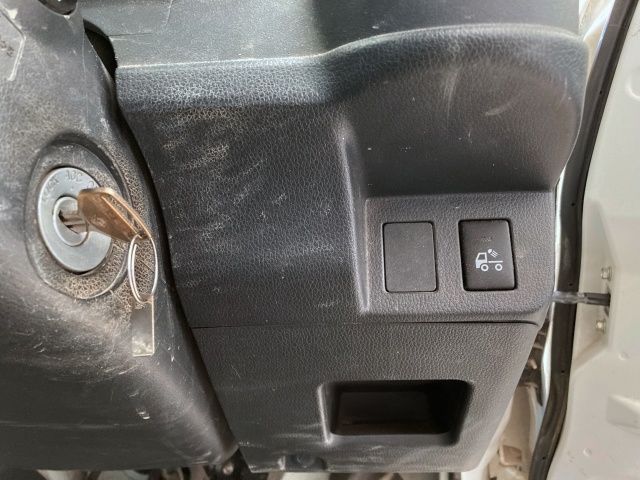 DAIHATSU HIJET TRUCK 4WD 2014 Image 31