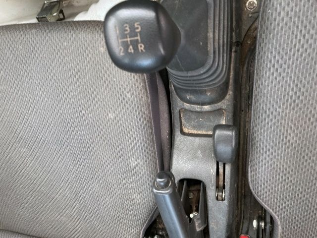 DAIHATSU HIJET TRUCK 4WD 2014 Image 31