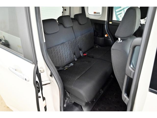 TOYOTA TANK 4WD 2018 Image 31