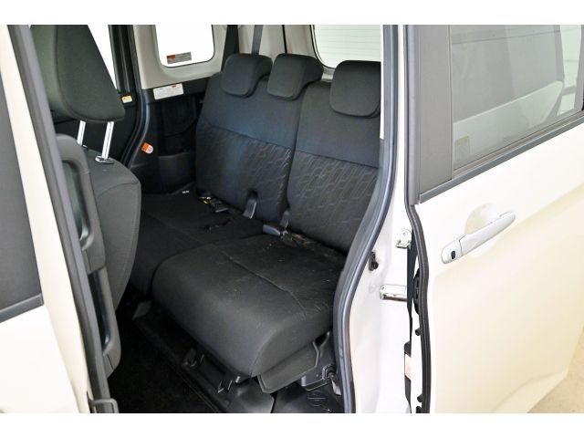 TOYOTA TANK 4WD 2018 Image 31