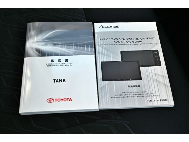 TOYOTA TANK 4WD 2018 Image 31