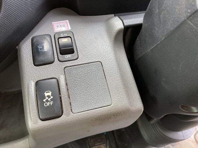 HINO DUTRO 2017 Image 31