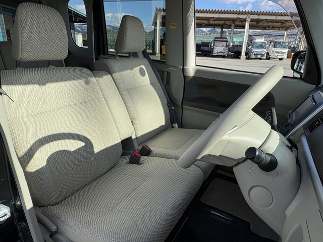 DAIHATSU TANTO 2014 Image 31