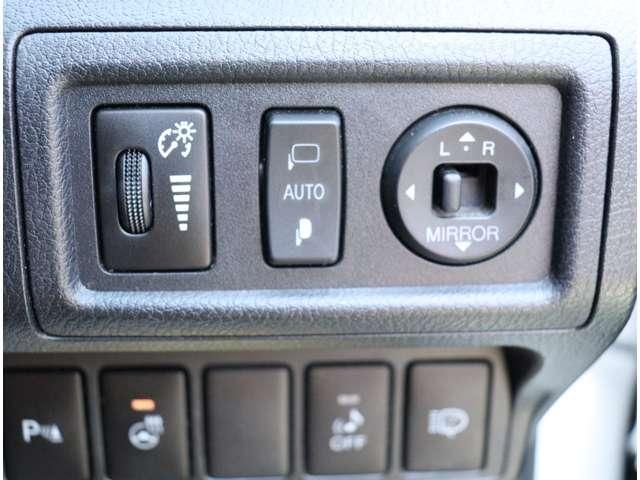 TOYOTA LEXUS CT200H 2011 Image 31