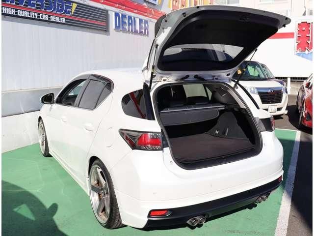 TOYOTA LEXUS CT200H 2011 Image 31