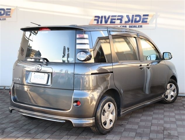 TOYOTA SIENTA 2009 Image 31