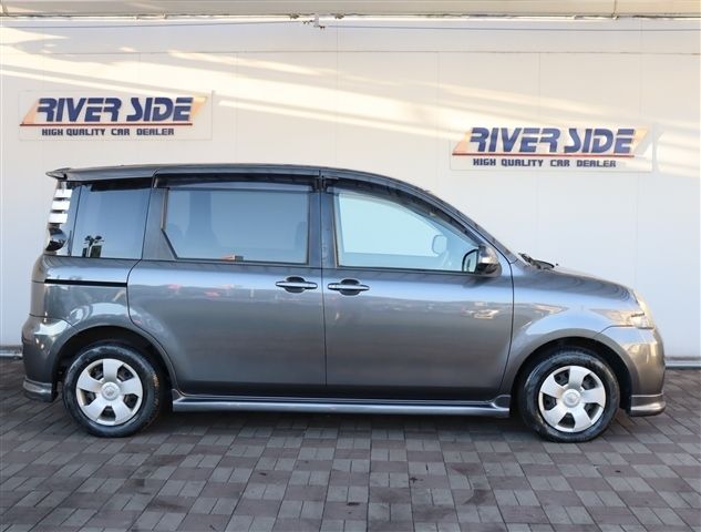 TOYOTA SIENTA 2009 Image 31