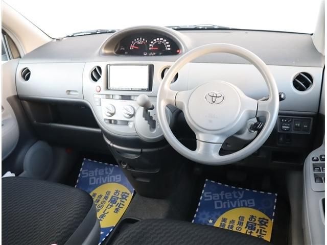TOYOTA SIENTA 2009 Image 31