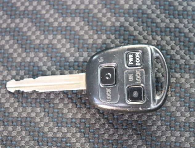 TOYOTA SIENTA 2009 Image 31