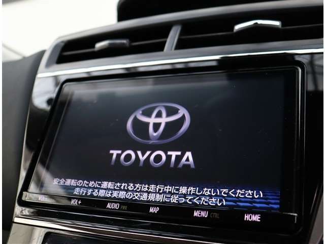 TOYOTA PRIUS ALPHA 2018 Image 31