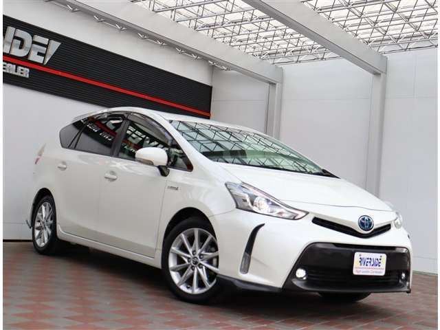 TOYOTA PRIUS ALPHA 2018 Image 31