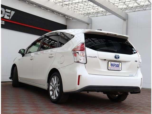 TOYOTA PRIUS ALPHA 2018 Image 31