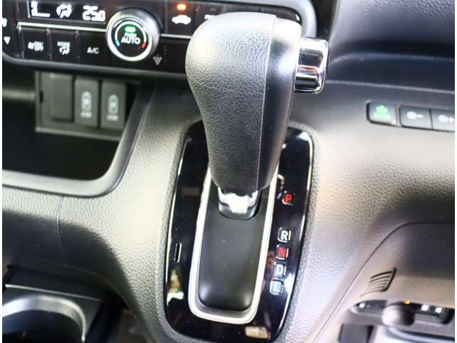 HONDA N BOX CUSTOM 2018 Image 31