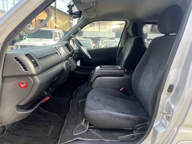 TOYOTA REGIUSACE VAN 2WD 2015 Image 31