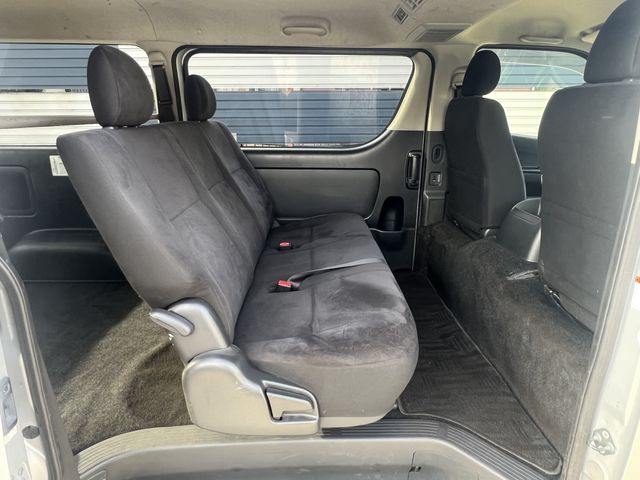 TOYOTA REGIUSACE VAN 2WD 2015 Image 31