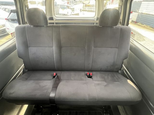 TOYOTA REGIUSACE VAN 2WD 2015 Image 31