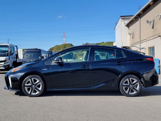 TOYOTA PRIUS 2019 Image 31