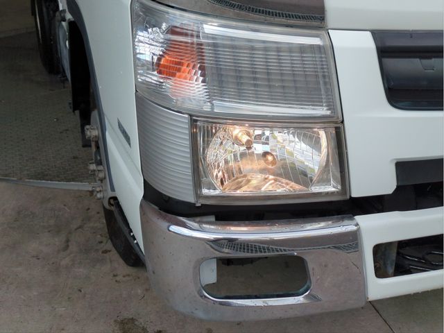 MITSUBISHI CANTER 2013 Image 31