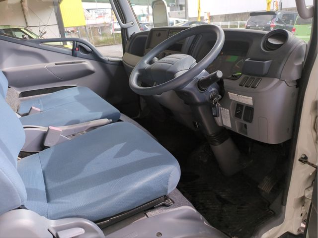 MITSUBISHI CANTER 2013 Image 31