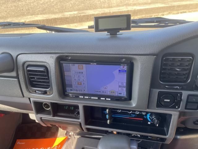 TOYOTA LANDCRUISER PRADO 1994 Image 31