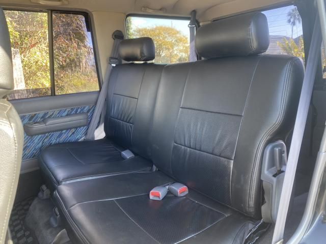 TOYOTA LANDCRUISER PRADO 1994 Image 31