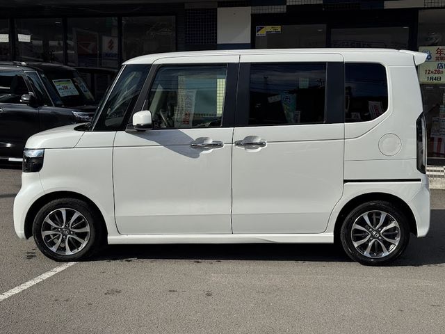 HONDA N BOX CUSTOM 2023 Image 31