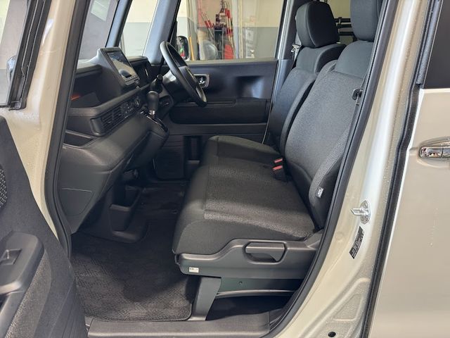 HONDA N BOX CUSTOM 2023 Image 31