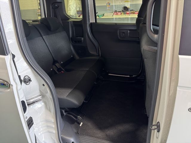 HONDA N BOX CUSTOM 2023 Image 31