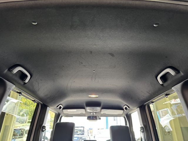 HONDA N BOX CUSTOM 2023 Image 31