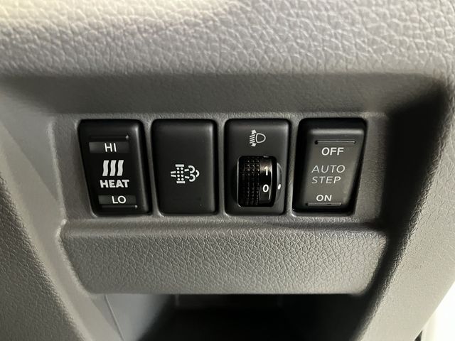 NISSAN NV350 CARAVAN 4WD 2016 Image 31