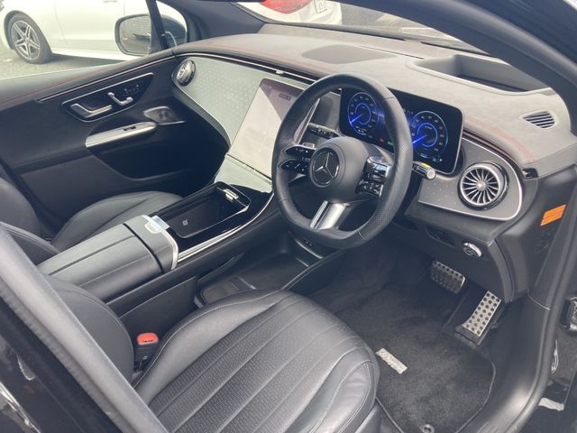 MERCEDES BENZ EQE SU 2023 Image 31