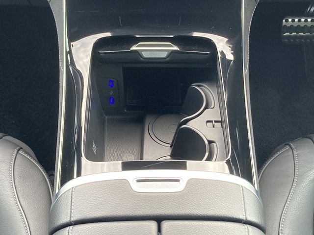 MERCEDES BENZ EQE SU 2023 Image 31