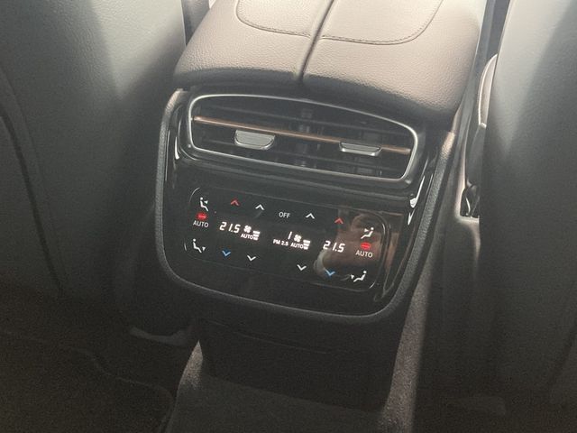 MERCEDES BENZ EQE SU 2023 Image 31