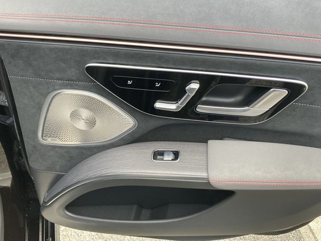 MERCEDES BENZ EQS 2023 Image 31