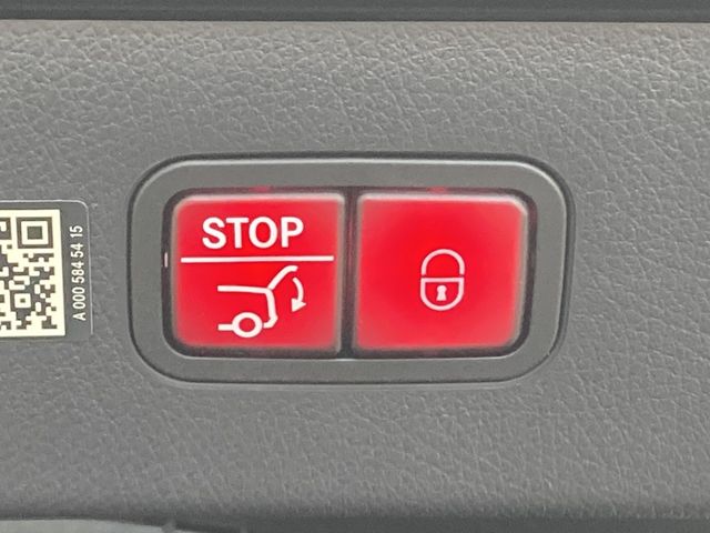 MERCEDES BENZ EQS 2023 Image 31