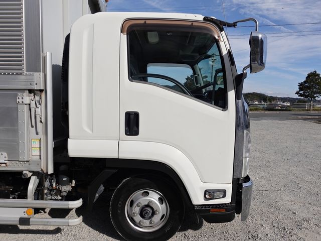 ISUZU FORWARD 2015 Image 31