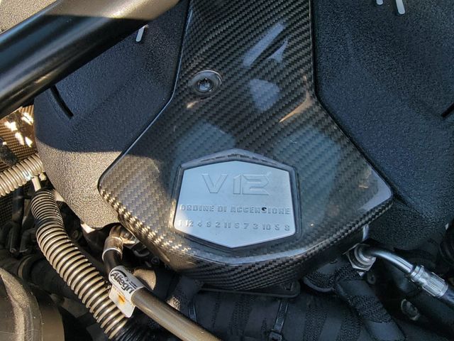 LAMBORGHINI AVENTADO 2014 Image 31