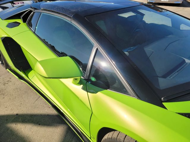LAMBORGHINI AVENTADO 2014 Image 31