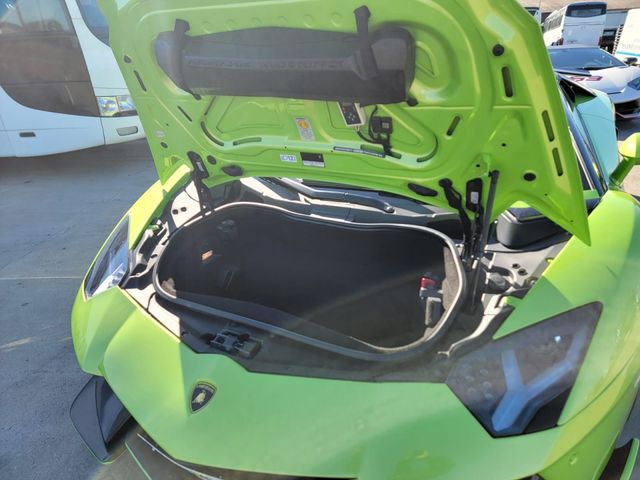 LAMBORGHINI AVENTADO 2014 Image 31