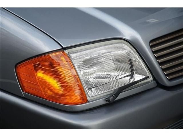 MERCEDES BENZ SL CLA 1993 Image 31