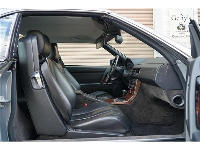 MERCEDES BENZ SL CLA 1993 Image 31