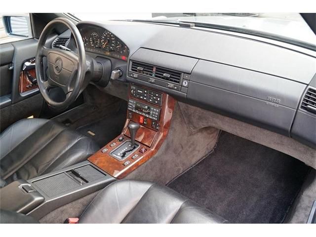 MERCEDES BENZ SL CLA 1993 Image 31