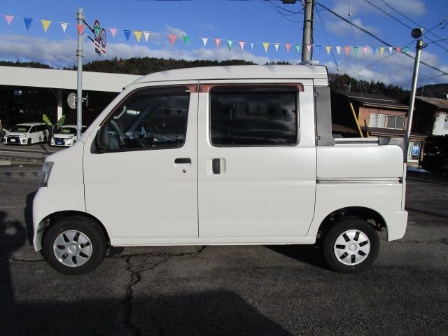DAIHATSU HIJET DECKVAN 4WD 2013 Image 31
