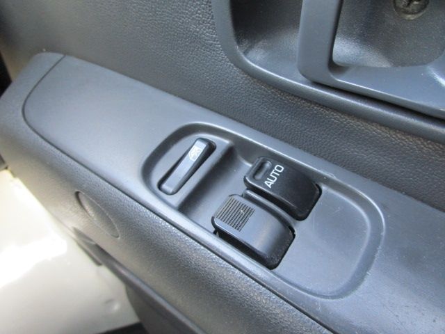 DAIHATSU HIJET DECKVAN 4WD 2013 Image 31