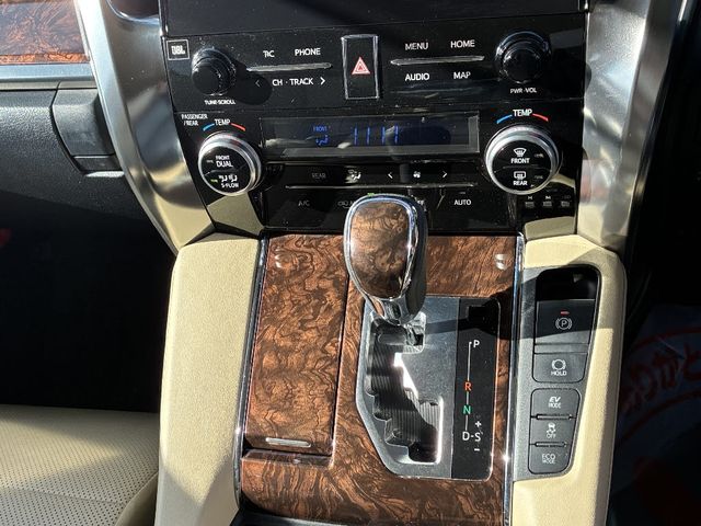 TOYOTA ALPHARD HYBRID 4WD 2020 Image 31