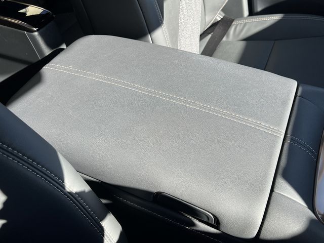 TOYOTA ALPHARD HYBRID 4WD 2024 Image 31